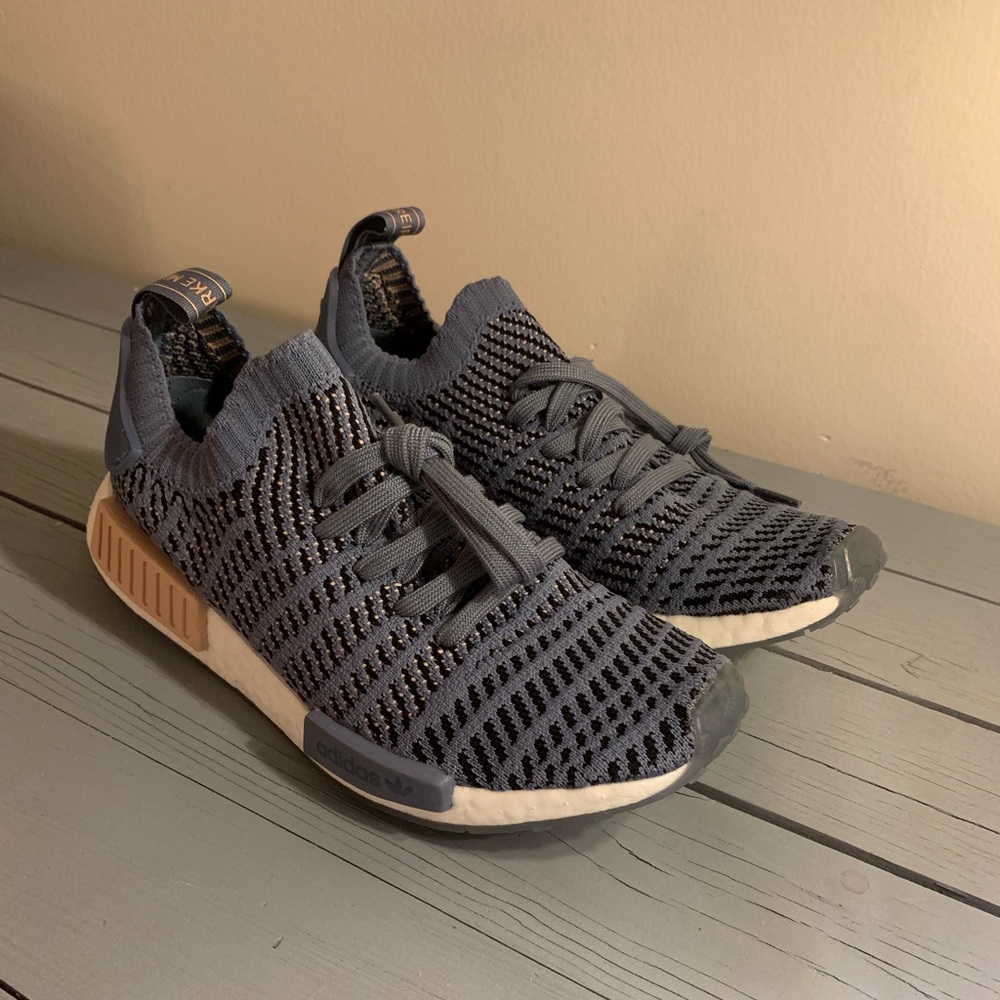 Adidas NMD boost navy grey sneakers 👟
